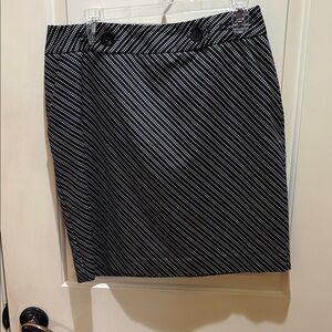 Worthington Black and White Diagonal Striped Pencil Skirt
